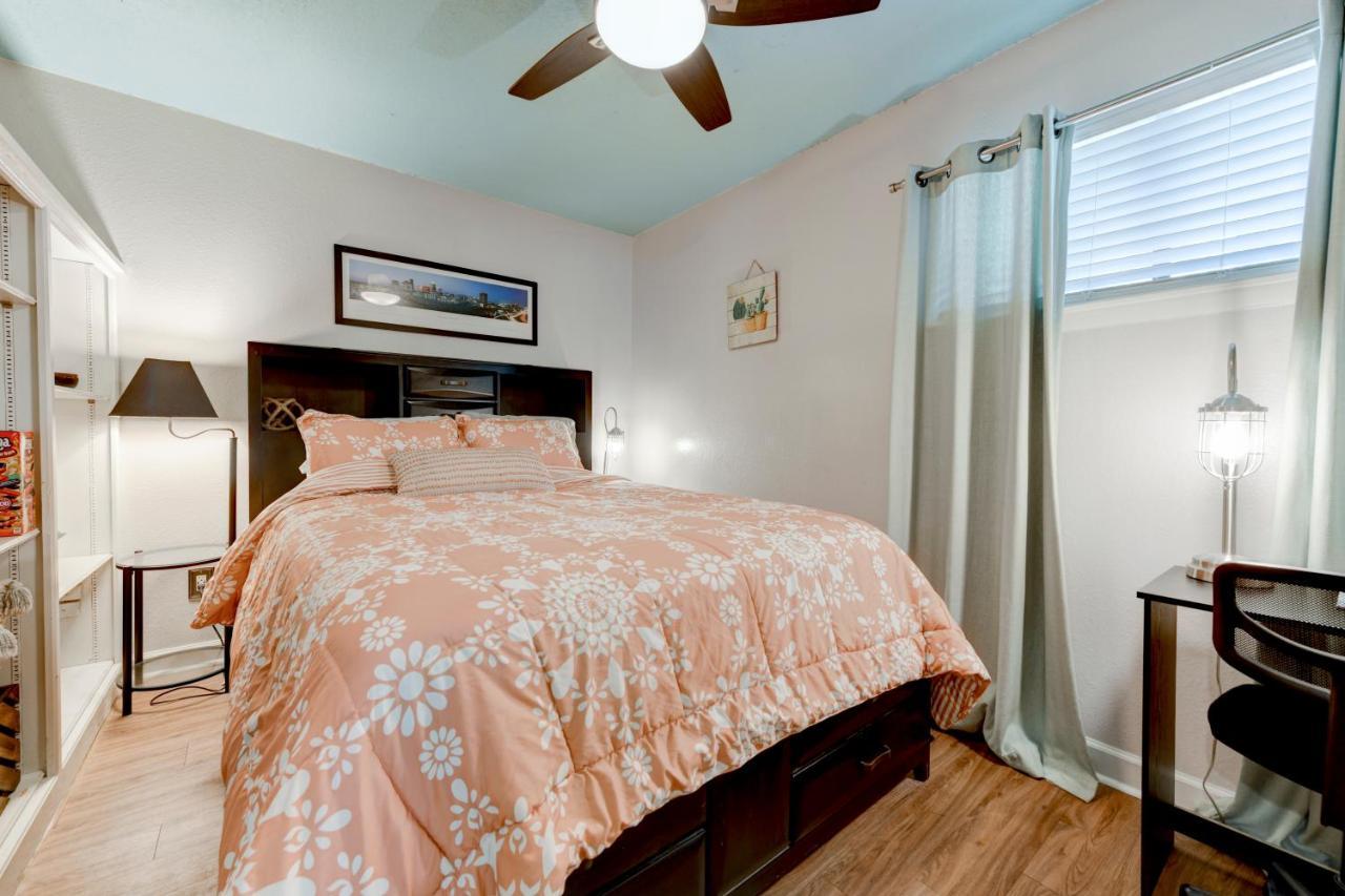 Cozy Near Downtown And Ut Apartamento *